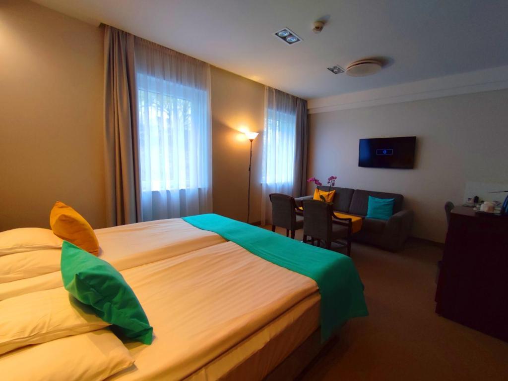 Hotel Zamek Centrum Szczecin Ngoại thất bức ảnh